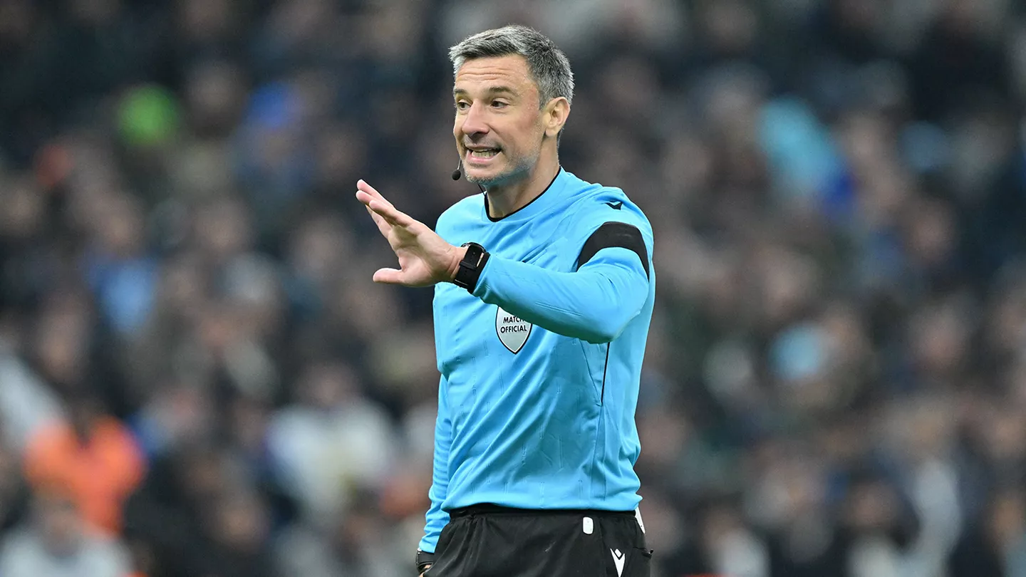 Slavko Vincic va arbitrer pour la 4e fois le Real Madrid ce mercredi, lors de la rencontre contre Benfica. (realmadrid.com)