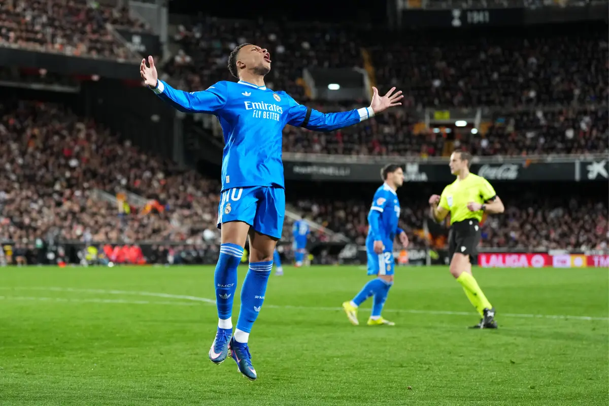 VALENCIA, SPAIN - FEBRUARY 08: Kylian Mbappe of Real Madrid reacts after a missed chance during the LaLiga EA Sports match between Valencia CF and Real Madrid CF at Estadi de Mestalla on February 08, 2026 in Valencia, Spain. (Photo by Aitor Alcalde/Getty Images)