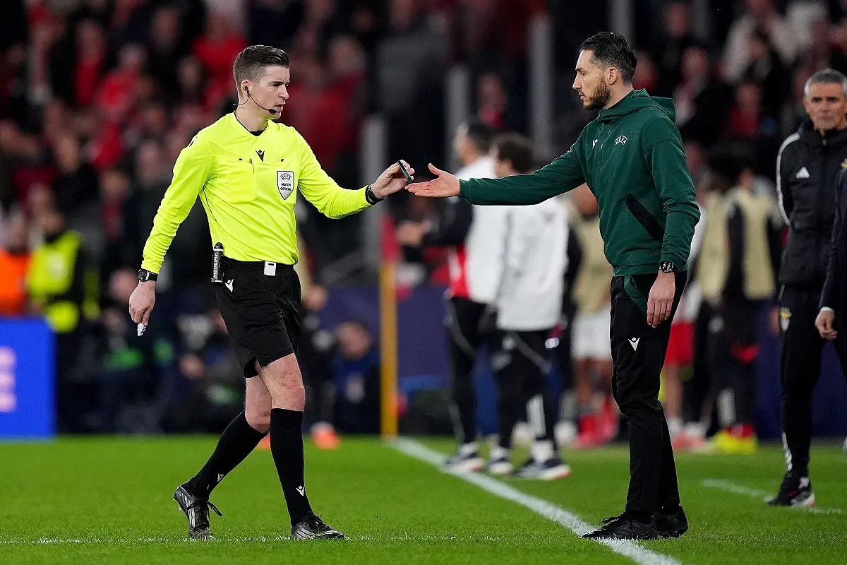L'UEFA va enquêter et interroger notamment le corps arbitral (Photo by Angel Martinez/Getty Images).