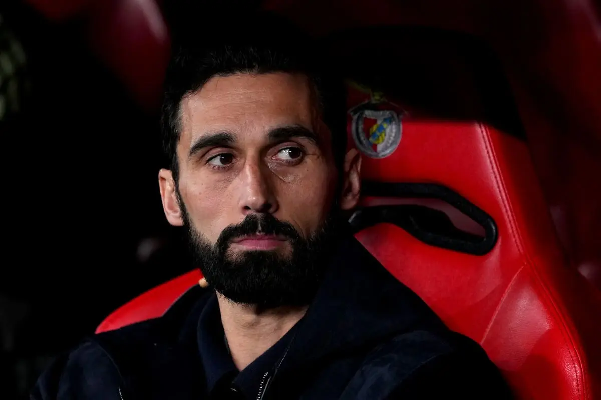 LISBON, PORTUGAL - FEBRUARY 17: Alvaro Arbeloa, Head Coach of Real Madrid, looks on prior to the UEFA Champions League 2025/26 League Knockout Play-off First Leg match between SL Benfica and Real Madrid C.F. at Estadio do SL Benfica on February 17, 2026 in Lisbon, Portugal. (Photo by Angel Martinez/Getty Images).