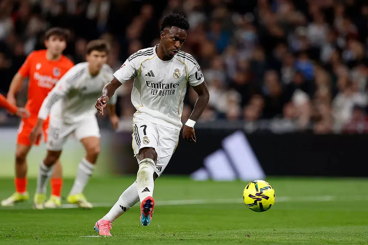 Vinicius Jr perfectionne sa technique de tir des penalties (realmadrid.com)