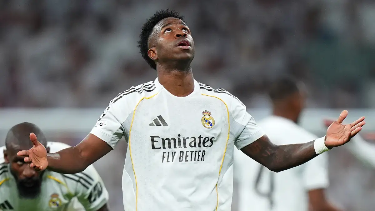MADRID, SPAIN - FEBRUARY 25: Vinicius Junior of Real Madrid celebrates scoring his team's second goal during the UEFA Champions League 2025/26 League Knockout Play-off Second Leg match between Real Madrid C.F. and SL Benfica at Estadio Santiago Bernabeu on February 25, 2026 in Madrid, Spain. (Photo by Angel Martinez/Getty Images)