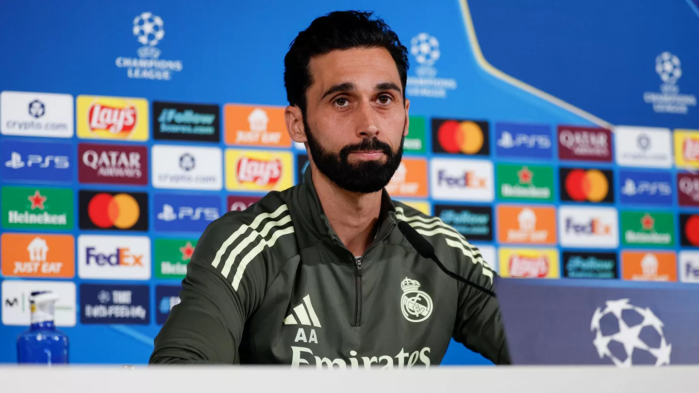 Arbeloa en conférence de presse
