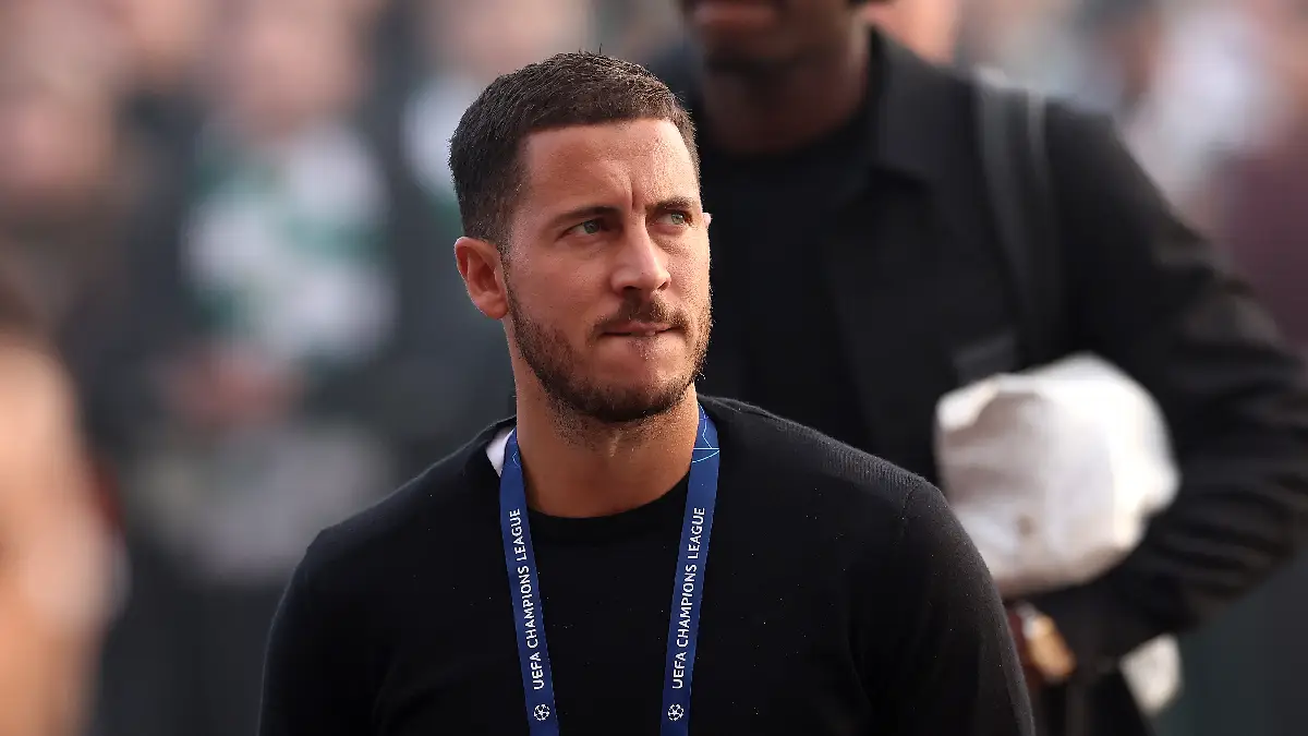 GLASGOW, SCOTLAND - SEPTEMBER 06: Eden Hazard of Real Madrid arrives at the stadium prior to the UEFA Champions League group F match between Celtic FC and Real Madrid at Celtic Park Stadium on September 06, 2022 in Glasgow, Scotland. (Photo by Ian MacNicol/Getty Images)