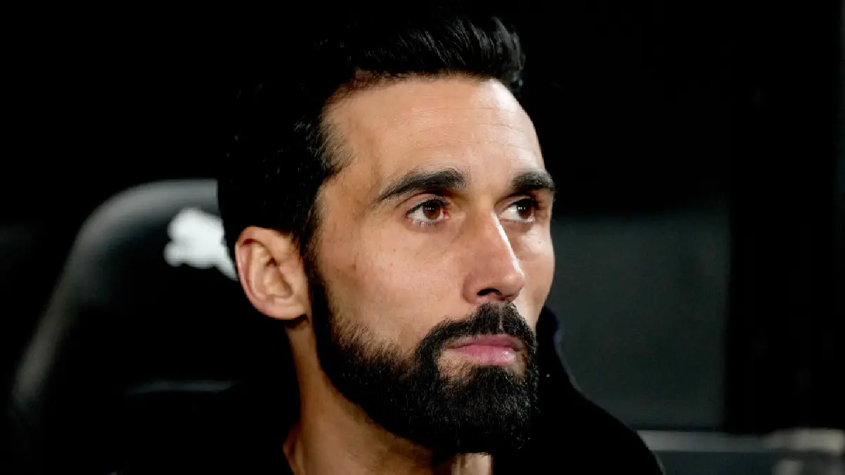 VALENCIA, SPAIN - FEBRUARY 08: Alvaro Arbeloa, Head Coach of Real Madrid, looks on during the LaLiga EA Sports match between Valencia CF and Real Madrid CF at Estadi de Mestalla on February 08, 2026 in Valencia, Spain. (Photo by Aitor Alcalde/Getty Images)