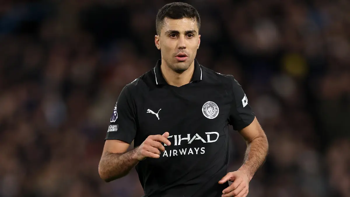 LEEDS, ENGLAND - FEBRUARY 28: Rodri of Manchester City during the Premier League match between Leeds United and Manchester City at Elland Road on February 28, 2026 in Leeds, England. (Photo by Justin Setterfield/Getty Images)