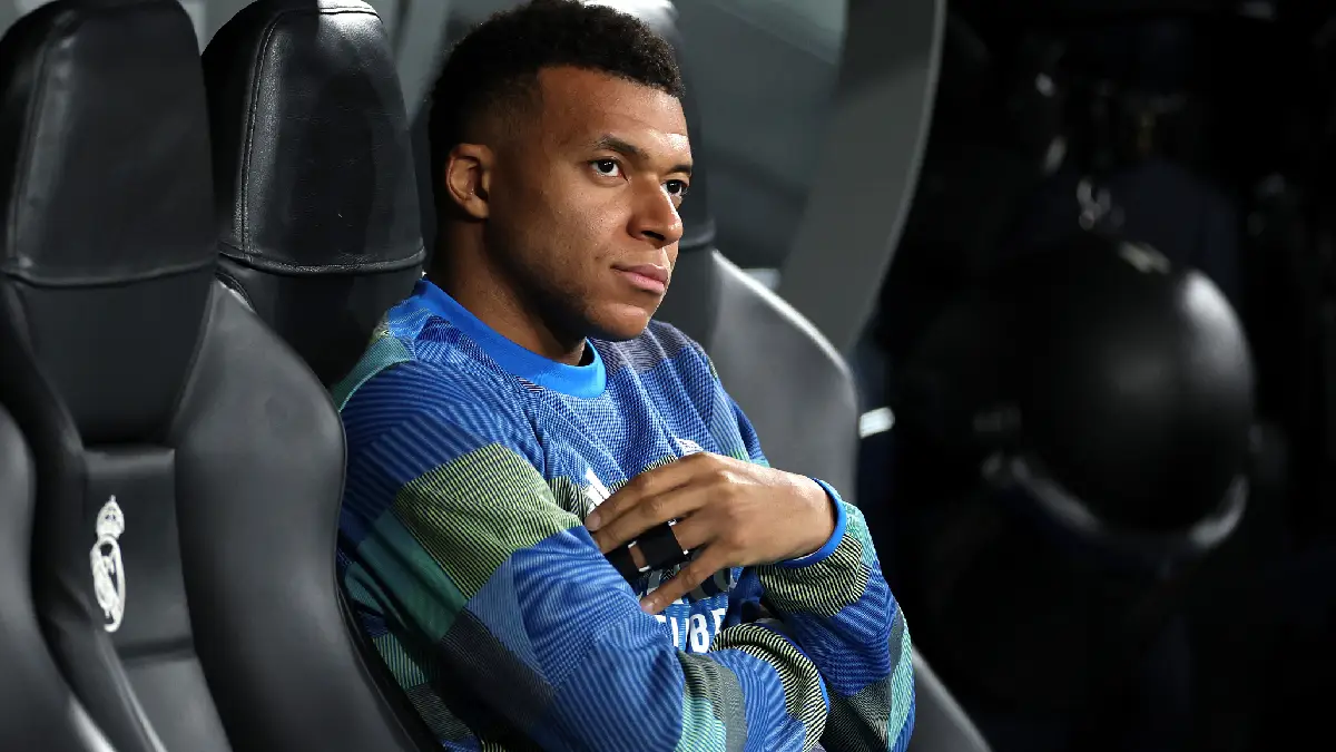 MADRID, SPAIN - DECEMBER 10: Kylian Mbappe of Real Madrid looks on from the bench prior to the UEFA Champions League 2025/26 League Phase MD6 match between Real Madrid C.F. and Manchester City at Estadio Santiago Bernabeu on December 10, 2025 in Madrid, Spain. (Photo by Florencia Tan Jun/Getty Images)