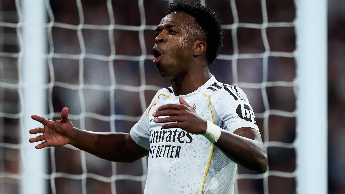 MADRID, SPAIN - MARCH 11: Vinicius Junior of Real Madrid reacts during the UEFA Champions League 2025/26 Round of 16 First Leg match between Real Madrid CF and Manchester City FC at Estadio Santiago Bernabeu on March 11, 2026 in Madrid, Spain. (Photo by Angel Martinez/Getty Images)
