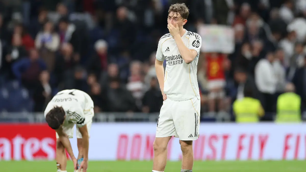 MADRID, SPAIN - MARCH 02: Players of Real Madrid look dejected after the LaLiga EA Sports match between Real Madrid CF and Getafe CF at Estadio Santiago Bernabeu on March 02, 2026 in Madrid, Spain. (Photo by Florencia Tan Jun/Getty Images)
