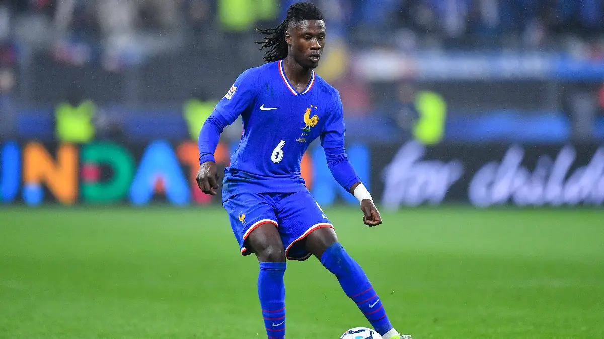 PARIS, FRANCE - NOVEMBER 14: Eduardo Camavinga of France passes the ball during the UEFA Nations League 2024/25 League A Group A2 match between France and Israel at Stade de France on November 14, 2024 in Paris, France. (Photo by Franco Arland/Getty Images)