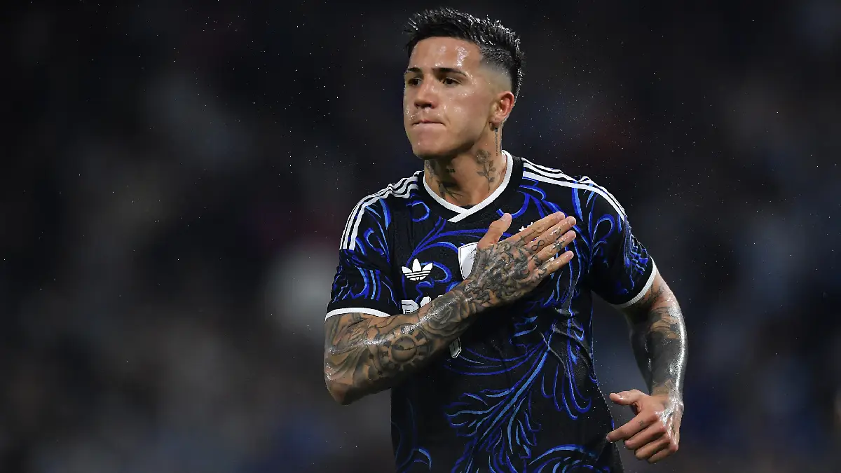 BUENOS AIRES, ARGENTINA - MARCH 27: Enzo Fernandez of Argentina celebrates scoring his team's first goal during the international friendly match between Argentina and Mauritania at Estadio Alberto J. Armando on March 27, 2026 in Buenos Aires, Argentina. (Photo by Marcelo Endelli/Getty Images)