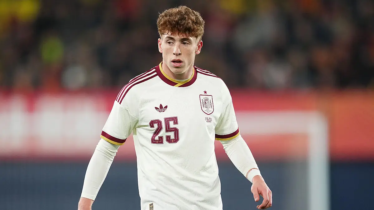 VILLARREAL, SPAIN - MARCH 27: Victor Munoz (former La Fabrica player) of Spain looks on during the International Friendly match between Spain and Serbia at Estadio de la Ceramica on March 27, 2026 in Villarreal, Spain. (Photo by Alex Caparros/Getty Images)