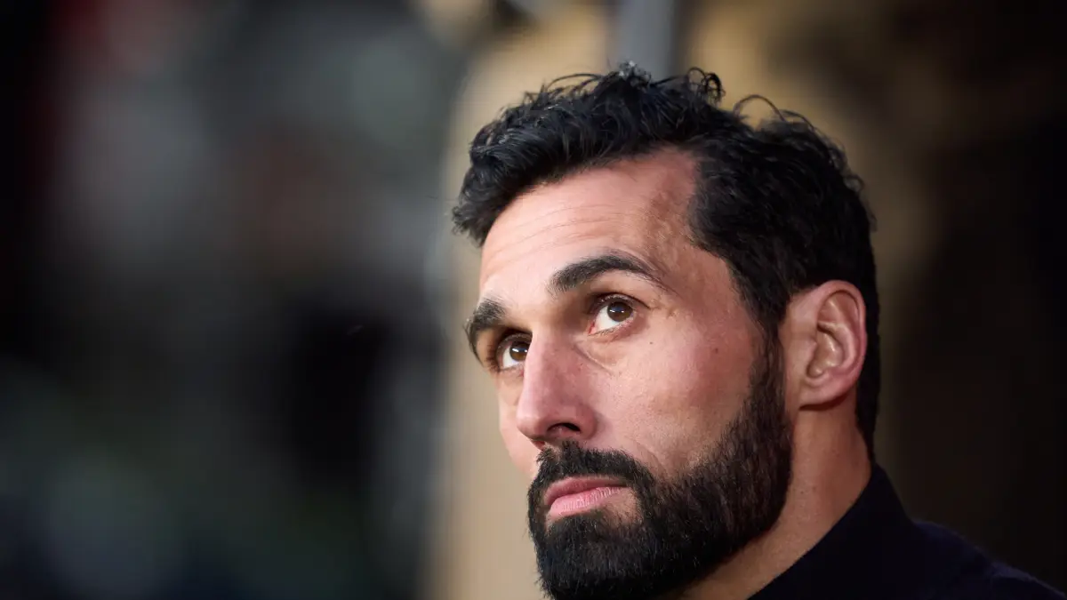 PAMPLONA, SPAIN - FEBRUARY 21: Alvaro Arbeloa, Head Coach of Real Madrid, looks on prior to the LaLiga EA Sports match between CA Osasuna and Real Madrid CF at Estadio El Sadar on February 21, 2026 in Pamplona, Spain. (Photo by Juan Manuel Serrano Arce/Getty Images)