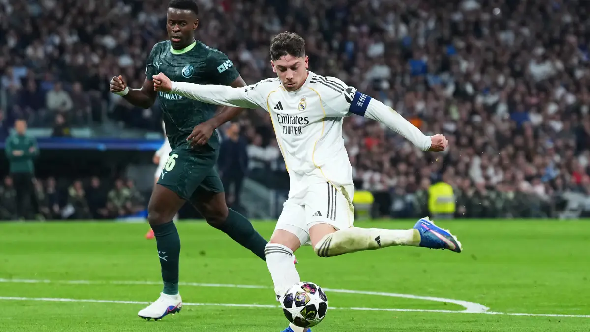 MADRID, SPAIN - MARCH 11: Federico Valverde of Real Madrid scores his team's second goal during the UEFA Champions League 2025/26 Round of 16 First Leg match between Real Madrid CF and Manchester City FC at Estadio Santiago Bernabeu on March 11, 2026 in Madrid, Spain. (Photo by Angel Martinez/Getty Images)