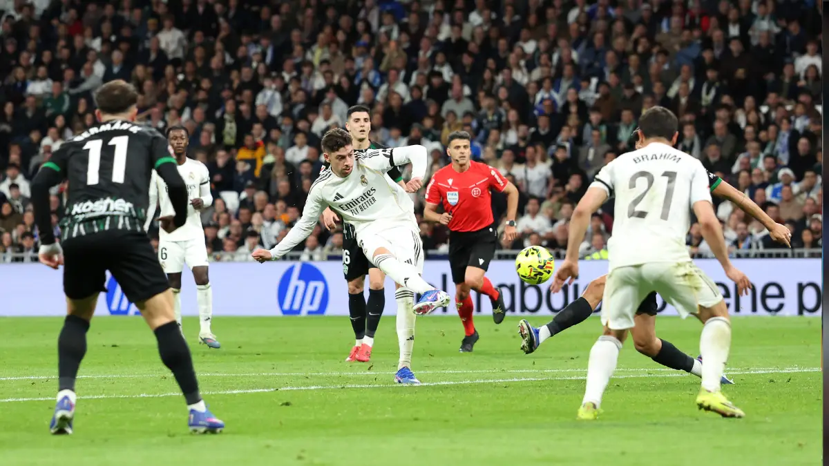 MADRID, SPAIN - MARCH 14: Federico Valverde of Real Madrid scores his team's second goal during the LaLiga EA Sports match between Real Madrid CF and Elche CF at Estadio Santiago Bernabeu on March 14, 2026 in Madrid, Spain. (Photo by Florencia Tan Jun/Getty Images)
