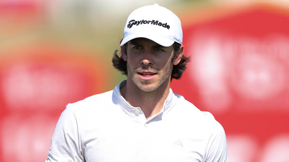 « Gareth Bale lors de son interview à la BBC, évoquant sa hernie discale. » (Photo by Andrew Redington/Getty Images)