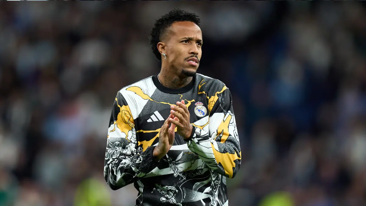 MADRID, SPAIN - DECEMBER 07: Eder Militao of Real Madrid applauds the fans prior to the LaLiga EA Sports match between Real Madrid CF and RC Celta de Vigo at Estadio Santiago Bernabeu on December 07, 2025 in Madrid, Spain. (Photo by Angel Martinez/Getty Images)