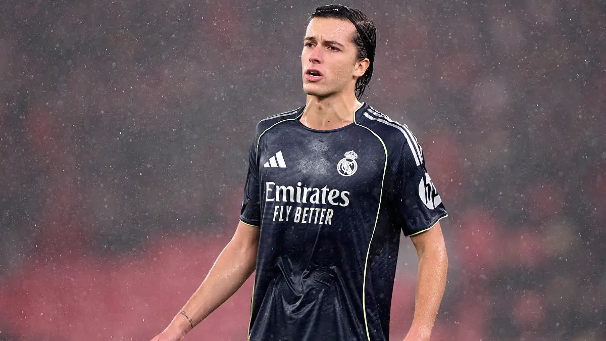 LISBON, PORTUGAL - JANUARY 28: Alvaro Carreras of Real Madrid CF looks on during the UEFA Champions League 2025/26 League Phase MD8 match between SL Benfica and Real Madrid C.F. at Estadio Da Luz on January 28, 2026 in Lisbon, Portugal. (Photo by Jose Manuel Alvarez Rey/Getty Images)