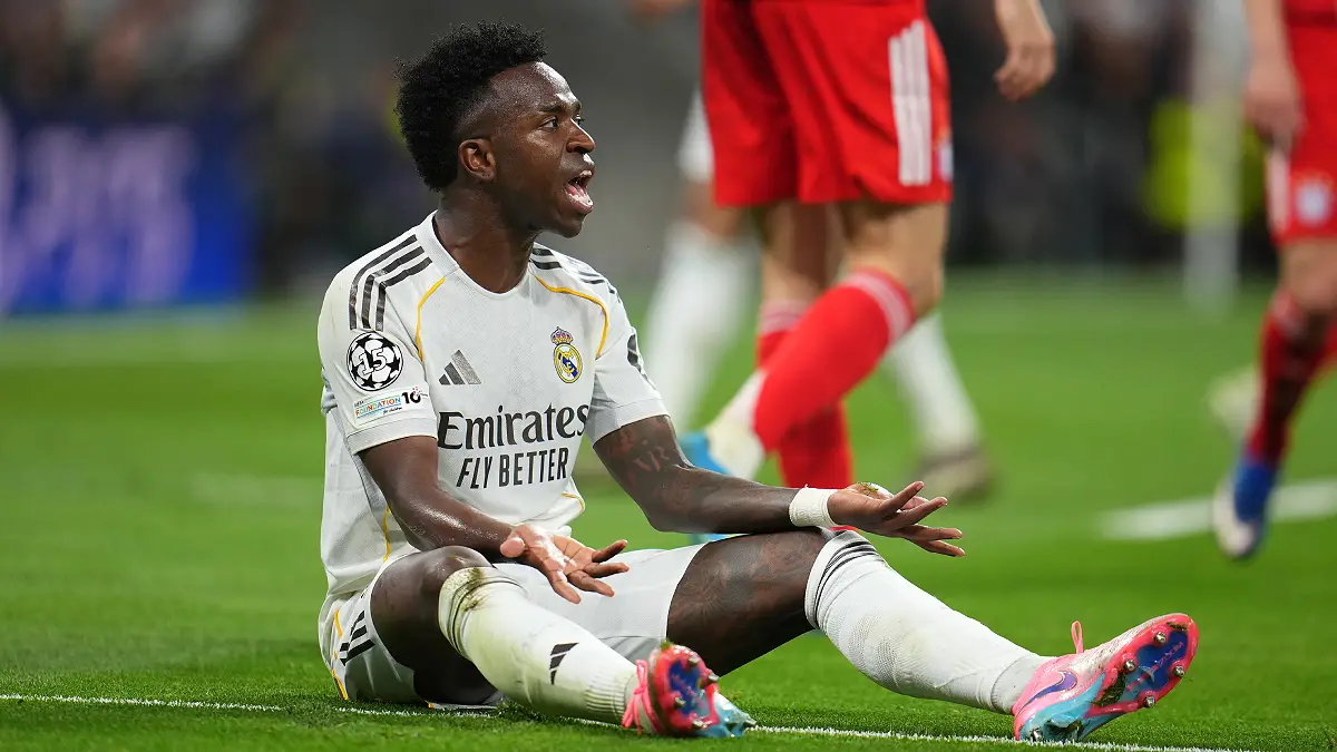 MADRID, SPAIN - APRIL 07: Vinicius Junior of Real Madrid reacts during the UEFA Champions League 2025/26 Quarter-Final First Leg match between Real Madrid CF and FC Bayern München at Estadio Santiago Bernabeu on April 07, 2026 in Madrid, Spain. (Photo by Aitor Alcalde/Getty Images)