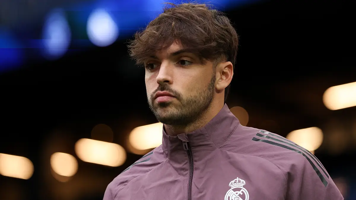 MADRID, SPAIN - JANUARY 04: Raul Asencio of Real Madrid arrives at the stadium prior to the LaLiga EA Sports match between Real Madrid CF and Real Betis Balompie at Estadio Santiago Bernabeu on January 04, 2026 in Madrid, Spain. (Photo by Florencia Tan Jun/Getty Images)