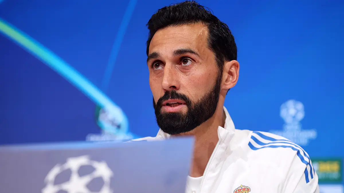 MUNICH, GERMANY - APRIL 14: Alvaro Arbeloa, Head Coach of Real Madrid, speaks to the media in a Real Madrid Press Conference ahead of their UEFA Champions League 2025/26 quarter-final second leg match at Football Arena Munich on April 14, 2026 in Munich, Germany. (Photo by Alex Grimm/Getty Images)
