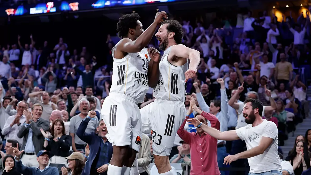 sergio Llull célèbre son panier pendant la victoire du Real Madrid face à l'Etoile Rouge de Belgrade (realmadrid.com)