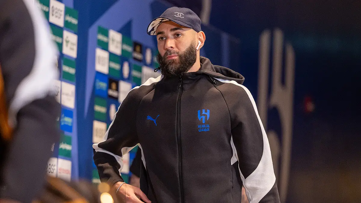 RIYADH, SAUDI ARABIA - FEBRUARY 21:Karim Benzema of Al Hilal arrives at the stadium prior to the Saudi Pro League match between Al Hilal and Al Ittihad at Kingdom Arena on February 21, 2026 in Riyadh, Saudi Arabia. (Photo by Yasser Bakhsh/Getty Images)