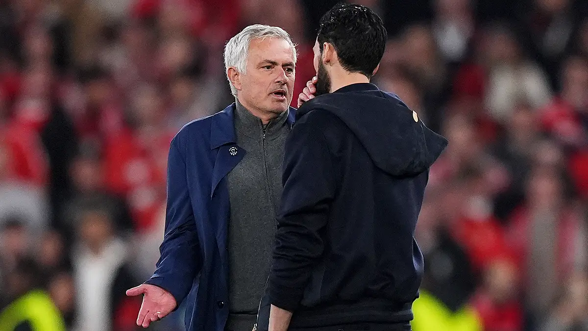 LISBON, PORTUGAL - FEBRUARY 17: Alvaro Arbeloa, Head Coach of Real Madrid, speaks to Jose Mourinho, Head Coach of Benfica, after a clash between Gianluca Prestianni and Vinicius Junior during the UEFA Champions League 2025/26 League Knockout Play-off First Leg match between SL Benfica and Real Madrid C.F. at Estadio do SL Benfica on February 17, 2026 in Lisbon, Portugal. (Photo by Angel Martinez/Getty Images)