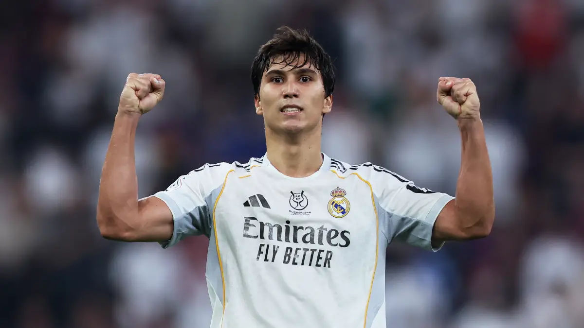 JEDDAH, SAUDI ARABIA - JANUARY 11: Gonzalo Garcia of Real Madrid celebrates scoring his team's second goal during the Spanish Super Cup Final between FC Barcelona and Real Madrid at King Abdullah Sports City Hall Stadium on January 11, 2026 in Jeddah, Saudi Arabia. (Photo by Yasser Bakhsh/Getty Images)