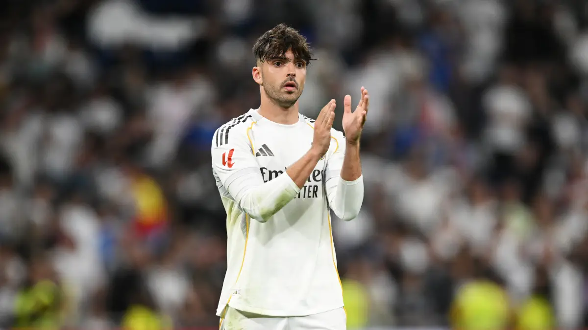 MADRID, SPAIN - APRIL 10: Raul Asencio of Real Madrid applauds the fans after the LaLiga EA Sports match between Real Madrid CF and Girona FC at Estadio Santiago Bernabeu on April 10, 2026 in Madrid, Spain. (Photo by Denis Doyle/Getty Images)