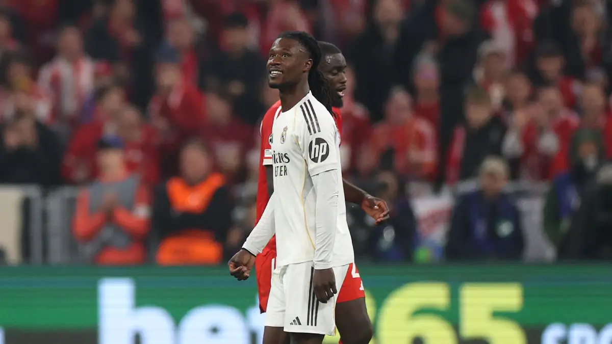 MUNICH, GERMANY - APRIL 15: Eduardo Camavinga of Real Madrid leaves the pitch after being shown a red card following a second yellow card during the UEFA Champions League 2025/26 Quarter-Final Second Leg match between FC Bayern München and Real Madrid CF at Football Arena Munich on April 15, 2026 in Munich, Germany. (Photo by Adam Pretty/Getty Images)
