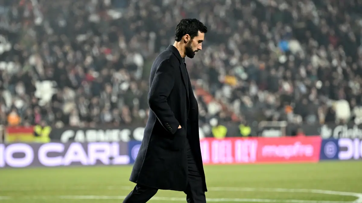 ALBACETE, SPAIN - JANUARY 14: Alvaro Arbeloa, Head Coach of Real Madrid, reacts at half time during the Copa del Rey Round of 16 match between Albacete Balompie and Real Madrid at Estadio Carlos Belmonte on January 14, 2026 in Albacete, Spain. (Photo by Denis Doyle/Getty Images)