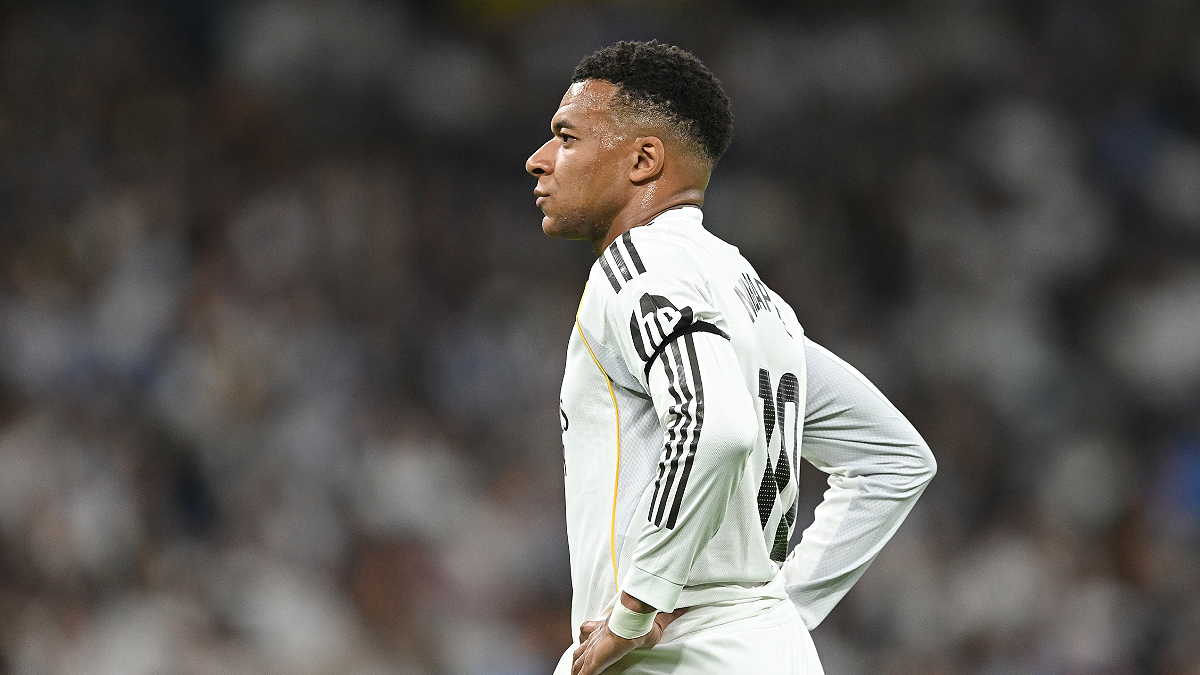 MADRID, SPAIN - APRIL 21: Kylian Mbappe of Real Madridlooks on during the LaLiga EA Sports match between Real Madrid CF and Deportivo Alaves at Estadio Santiago Bernabeu on April 21, 2026 in Madrid, Spain. (Photo by Denis Doyle/Getty Images)