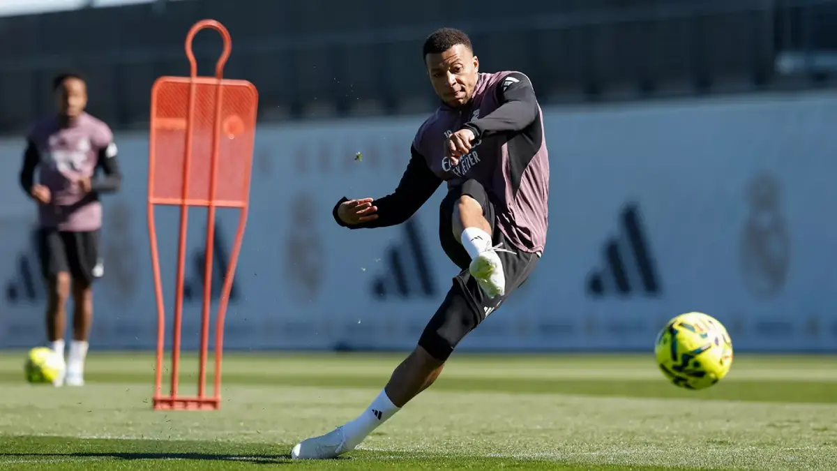 Mbappé, comme bon nombre de ses coéquipiers internationaux, a fait son retour à l'entraînement ce mercredi avec le Real Madrid. (realmadrid.com)