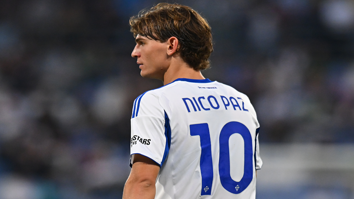 SASSUOLO, ITALY - APRIL 17: Nico Paz of Como 1907 during the Serie A match between US Sassuolo Calcio and Como 1907 at Mapei Stadium Citta del Tricolore on April 17, 2026 in Sassuolo, Italy. (Photo by Alessandro Sabattini/Getty Images)