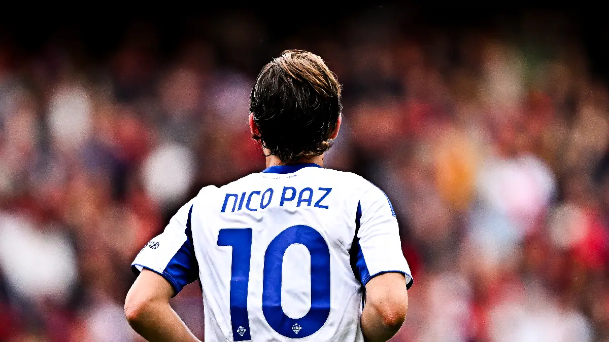 GENOA, ITALY - APRIL 26: Nico Paz of Como looks on during the Serie A match between Genoa CFC and Como 1907 at Luigi Ferraris Stadium on April 26, 2026 in Genoa, Italy. (Photo by Simone Arveda/Getty Images)