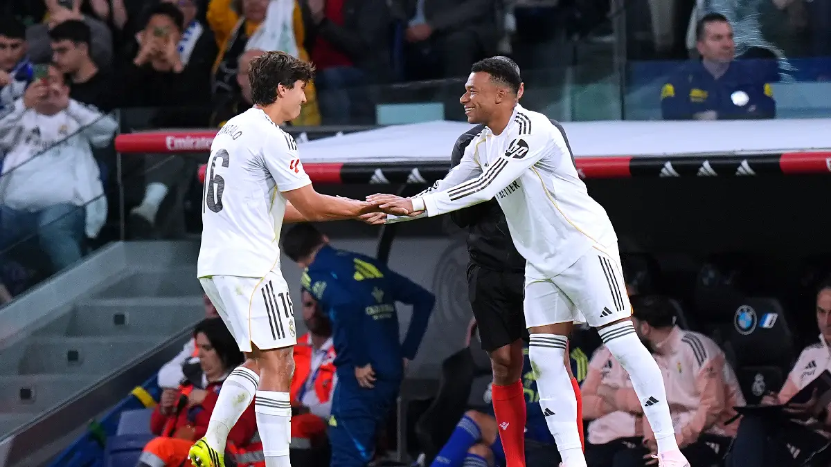 MADRID, SPAIN - MAY 14: Kylian Mbappe of Real Madrid comes on as a substitute for teammate Gonzalo Garcia during the LaLiga EA Sports match between Real Madrid CF and Real Oviedo at Estadio Santiago Bernabeu on May 14, 2026 in Madrid, Spain. (Photo by Angel Martinez/Getty Images)