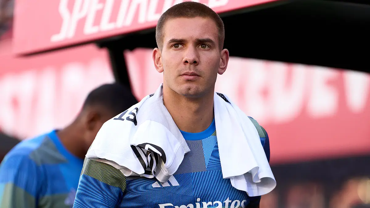 MALLORCA, SPAIN - APRIL 04: Franco Mastantuono of Real Madrid CF looks on from the bench prior to the LaLiga EA Sports match between RCD Mallorca and Real Madrid CF at Estadio Daredevil Son Moix on April 04, 2026 in Mallorca, Spain. (Photo by Alex Caparros/Getty Images)