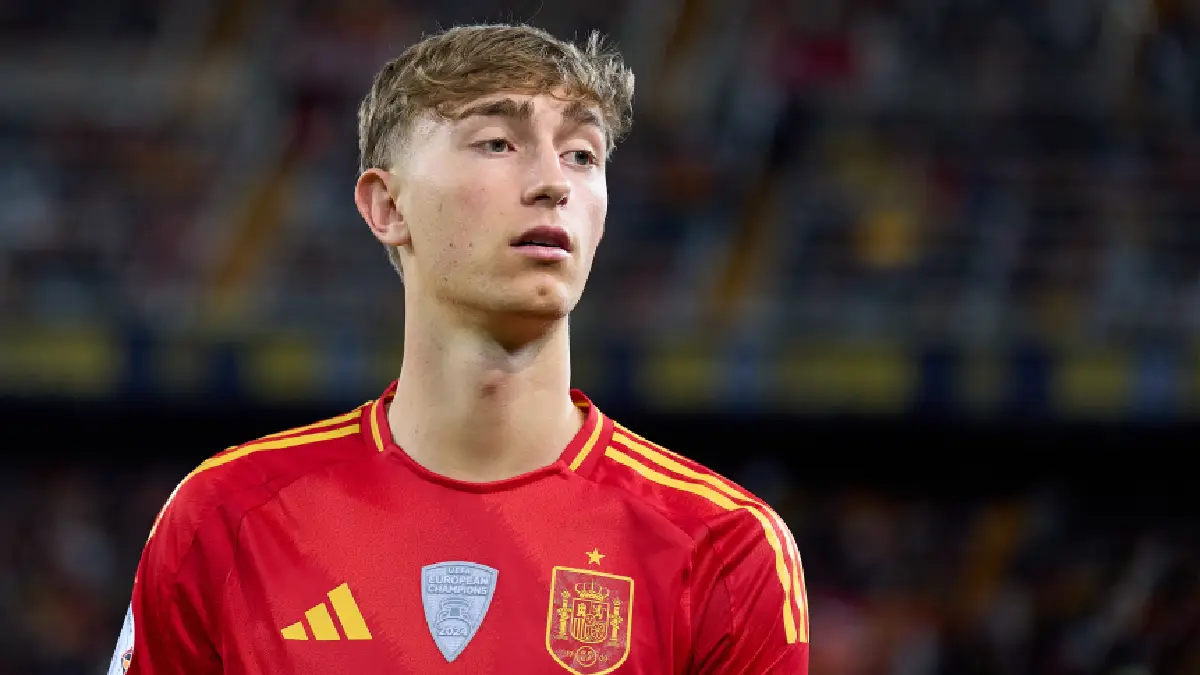 VALENCIA, SPAIN - MARCH 23: Dean Huijsen of Spain looks on during the UEFA Nations League Quarterfinal Leg One match between Spain and Netherlands at Estadio Mestalla on March 23, 2025 in Valencia, Spain. (Photo by Aitor Alcalde/Getty Images)