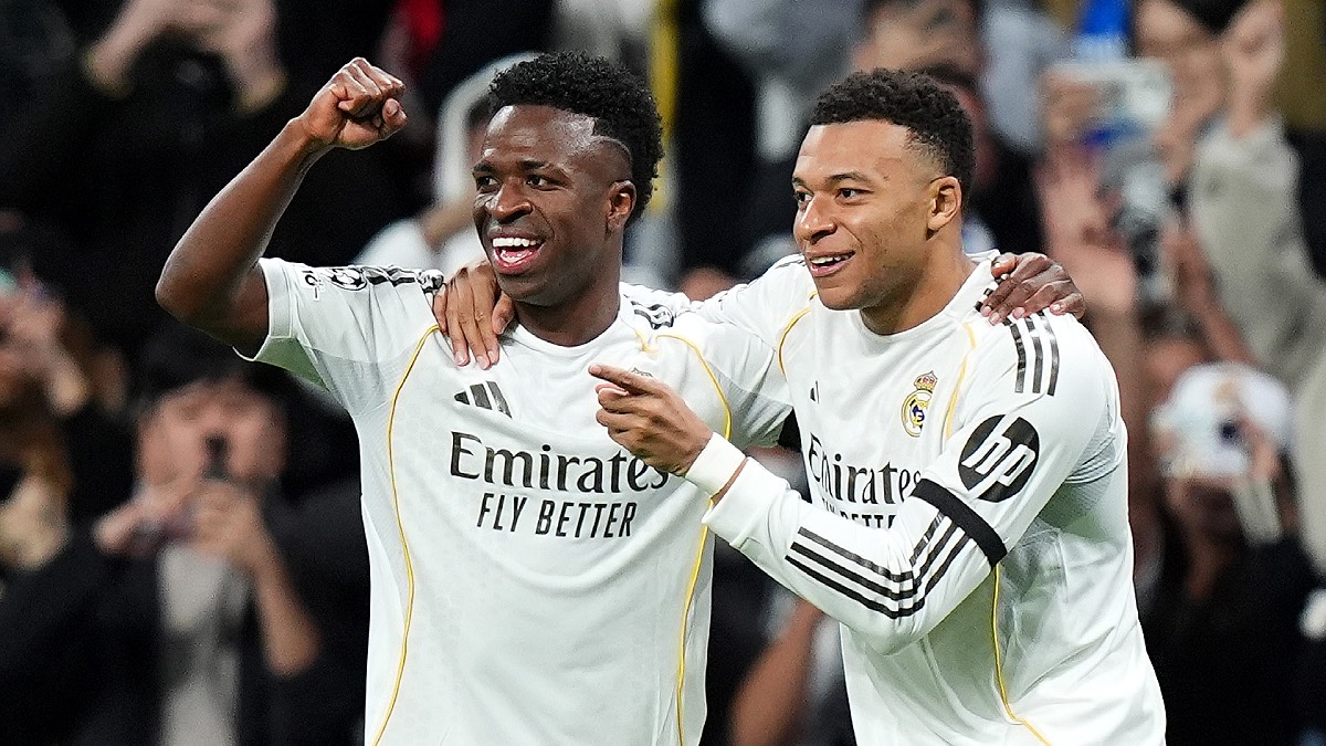 MADRID, SPAIN - JANUARY 20: Kylian Mbappe of Real Madrid celebrates scoring his team's first goal with Vinicius Junior during the UEFA Champions League 2025/26 League Phase MD7 match between Real Madrid C.F. and AS Monaco at Estadio Santiago Bernabeu on January 20, 2026 in Madrid, Spain. (Photo by Angel Martinez/Getty Images)