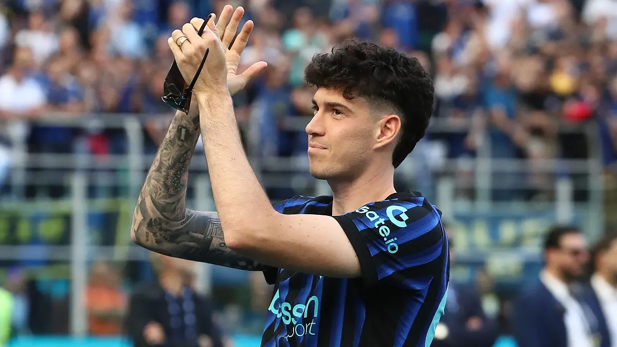 MILAN, ITALY - MAY 17: Alessandro Bastoni of FC Internazionale looks on during the trophy presentation after the Serie A match between FC Internazionale and Hellas Verona FC at Giuseppe Meazza Stadium on May 17, 2026 in Milan, Italy. (Photo by Marco Luzzani/Getty Images)