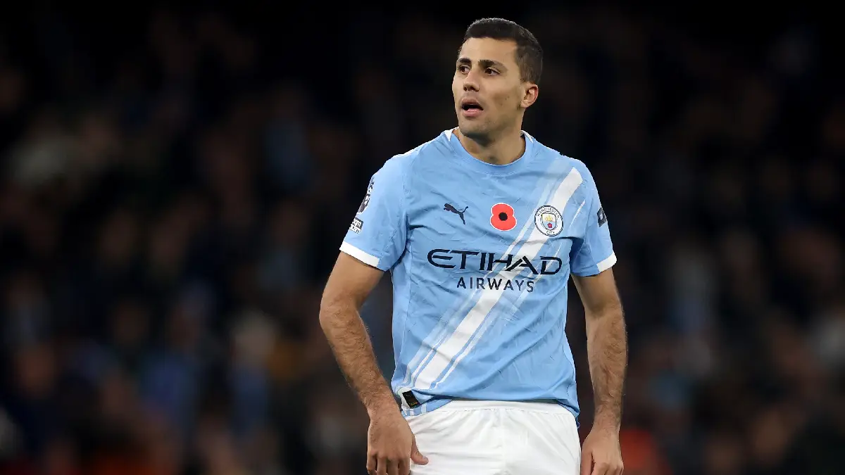 MANCHESTER, ENGLAND - NOVEMBER 02: Rodri of Manchester City during the Premier League match between Manchester City and Bournemouth at Etihad Stadium on November 02, 2025 in Manchester, England. (Photo by Carl Recine/Getty Images)
