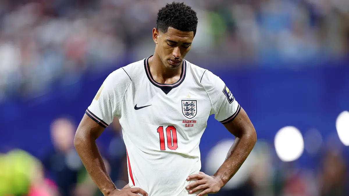 ATLANTA, GEORGIA - JULY 15: Jude Bellingham #10 of England reacts after the 1-2 loss during the FIFA World Cup 2026 Semi Final match between England and Argentina at Atlanta Stadium on July 15, 2026 in Atlanta, Georgia. (Photo by Justin Setterfield/Getty Images)