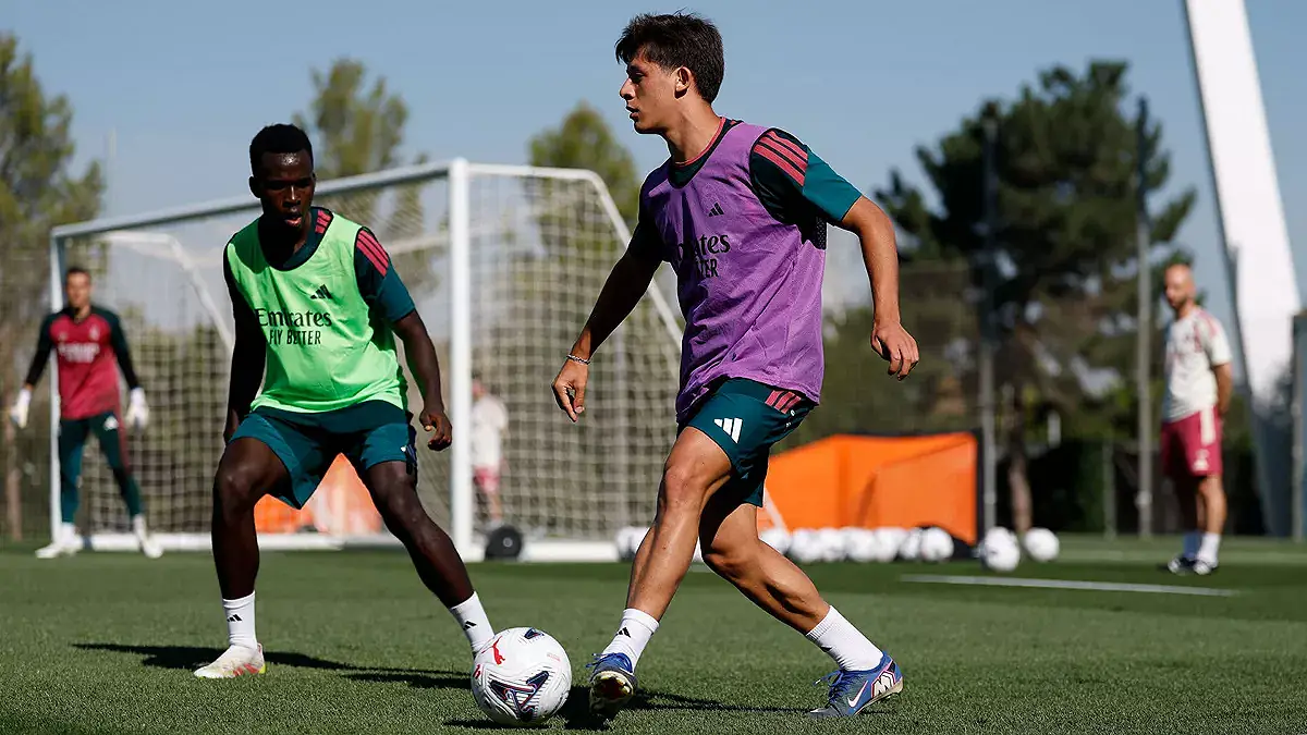 Arda Güler a fait son retour à l'entraînement ce lundi avec le Real Madrid (realmadrid.com)
