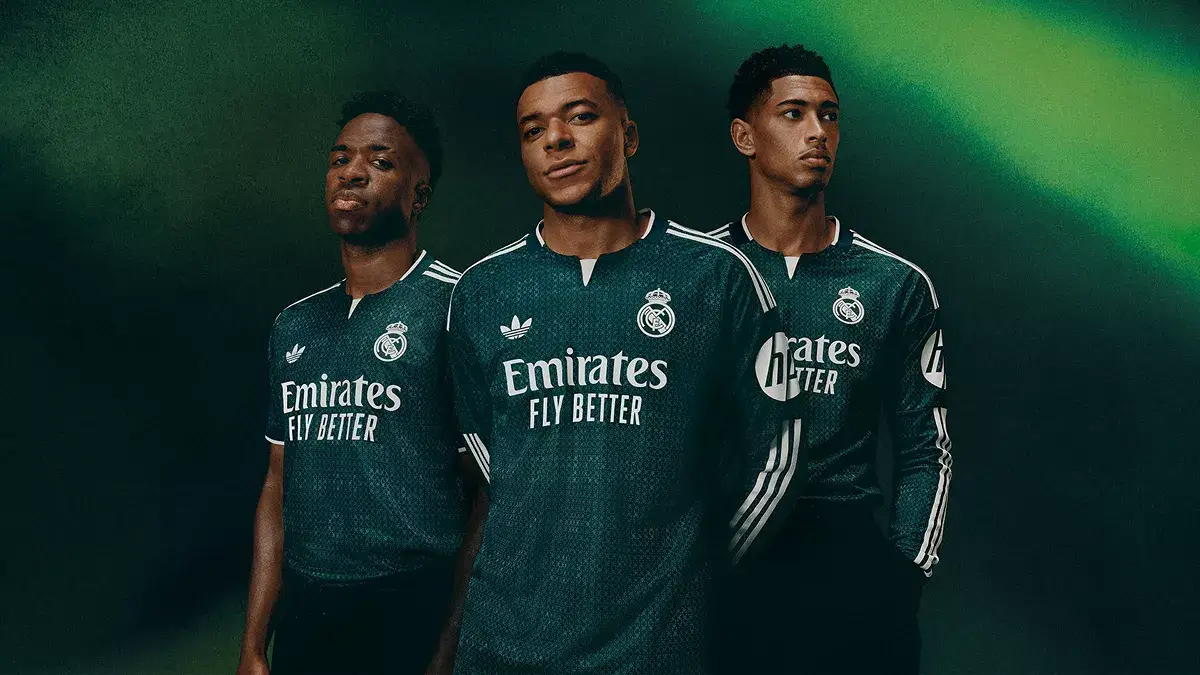Le Real Madrid dévoile son maillot extérieur de la saison prochaine (realmadrid.com)
