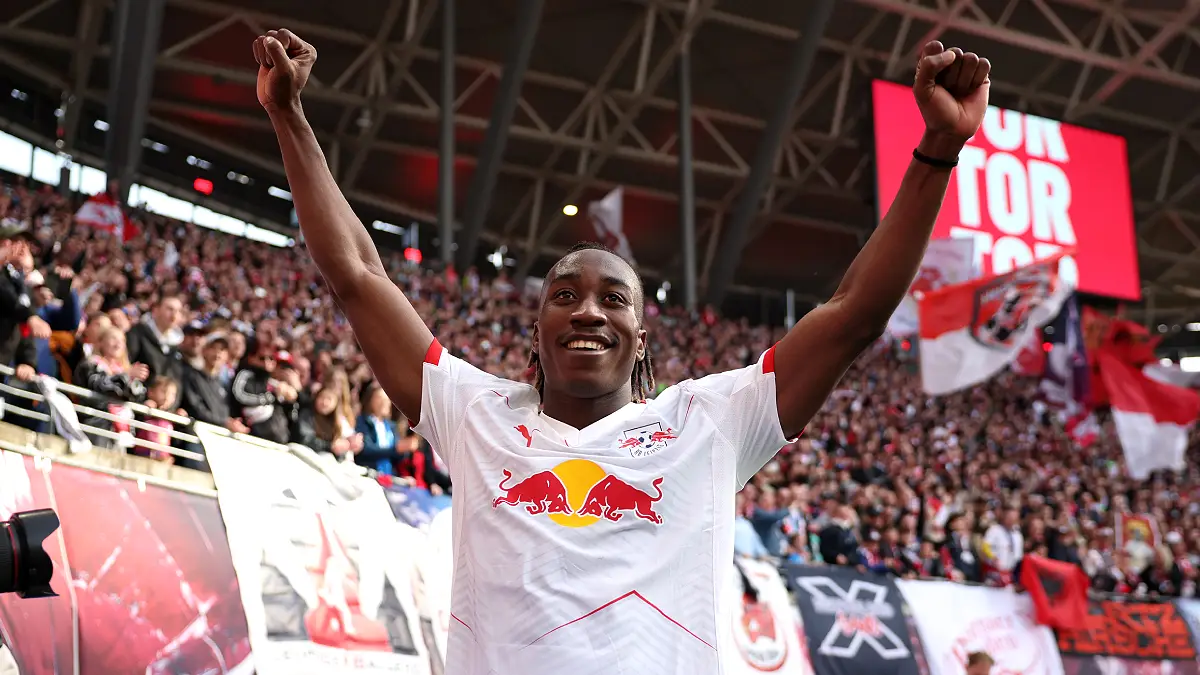 LEIPZIG, GERMANY - APRIL 11: Yan Diomande of RB Leipzig celebrates scoring his team's first goal during the Bundesliga match between RB Leipzig and Borussia Mönchengladbach at Red Bull Arena on April 11, 2026 in Leipzig, Germany. (Photo by Maja Hitij/Getty Images)