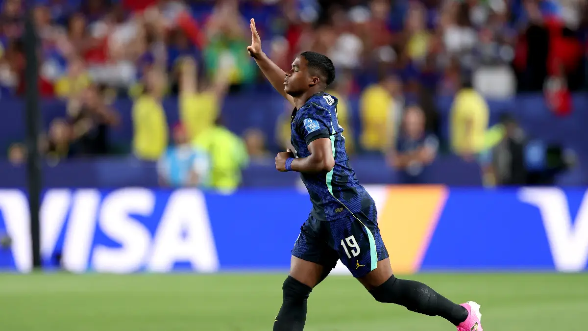 PHILADELPHIA, PENNSYLVANIA - JUNE 19: Endrick #19 of Brazil reacts as he enters the pitch during the FIFA World Cup 2026 Group C match between Brazil and Haiti at Philadelphia Stadium on June 19, 2026 in Philadelphia, Pennsylvania. (Photo by Dan Mullan/Getty Images)