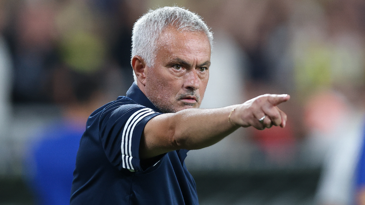 José Mourinho a déjà mis en place son plan pour relancer la machine au Real Madrid (Photo by Ahmad Mora/Getty Images)