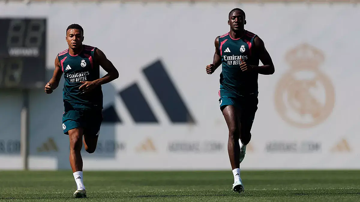 Kylian Mbappé et Ibrahima Konaté lors d'un entraînement du Real Madrid. (realmadrid.com)