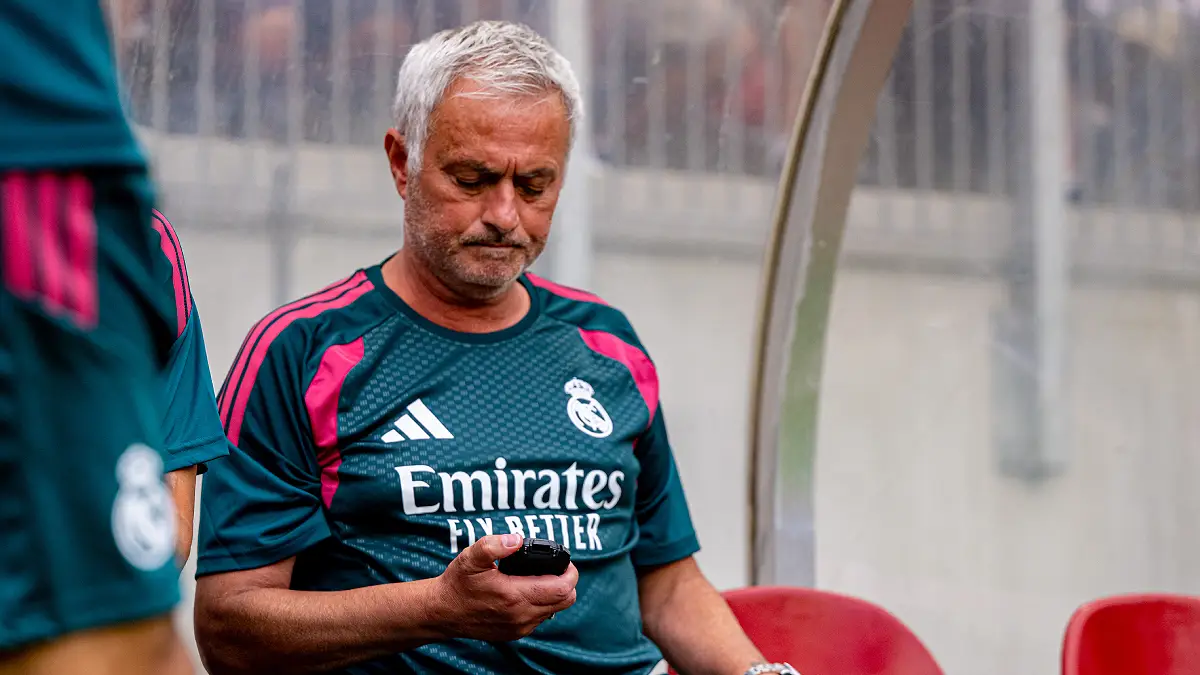 KLAGENFURT, AUSTRIA - AUGUST 01: Jose Mourinho, head coach of Real Madrid, enters the pitch prior to the pre-season friendly match between Real Madrid and Fiorentina at Woerthersee Stadion on August 01, 2026 in Klagenfurt, Austria. (Photo by Christian Bruna/Getty Images)